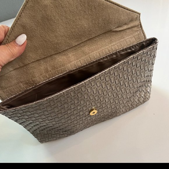 Clutch and Matching Passport Case - Picture 2 of 8